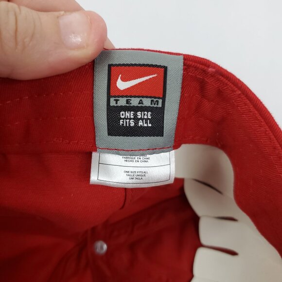 Nike UNLV Red Ball Cap Rebels Las Vegas Hat OS Embroidered UNLV Front - Picture 5 of 10